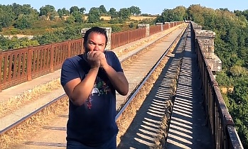 Guillaume Robin - J'ai raté le train... alors je l'ai joué.